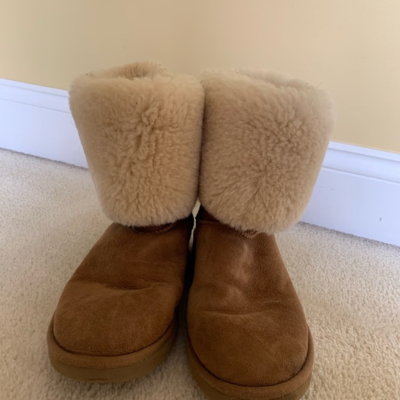 Ugg Boots - Picture 4 of 6